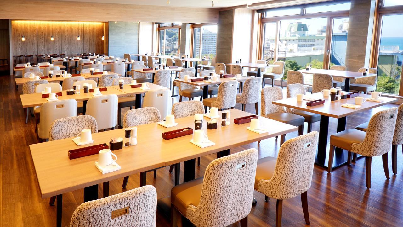 Nanki-Shirahama Marriott Hotel Экстерьер фото Interior of a restaurant