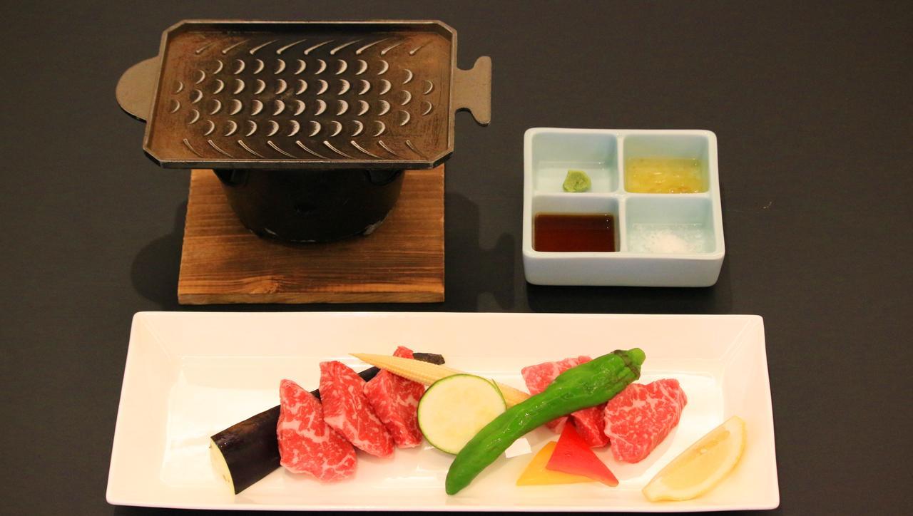 Nanki-Shirahama Marriott Hotel Экстерьер фото A set of ingredients for a beef teppanyaki