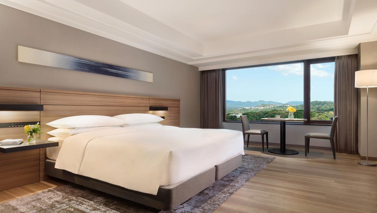Nanki-Shirahama Marriott Hotel Экстерьер фото Deluxe Room