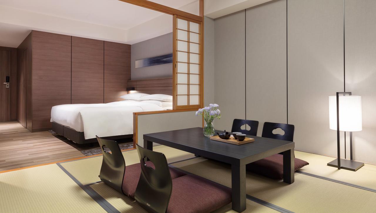 Nanki-Shirahama Marriott Hotel Экстерьер фото A Japanese-style room at the hotel